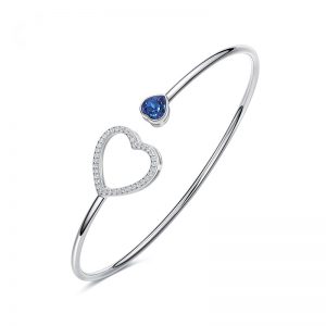 Embellished with crystals from Swarovski Fashion Design 925 Silver Bangle Heart