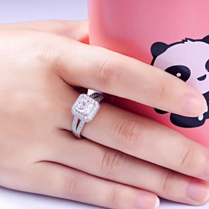 SKA 18 karat White Gold Wedding Zircon Rings